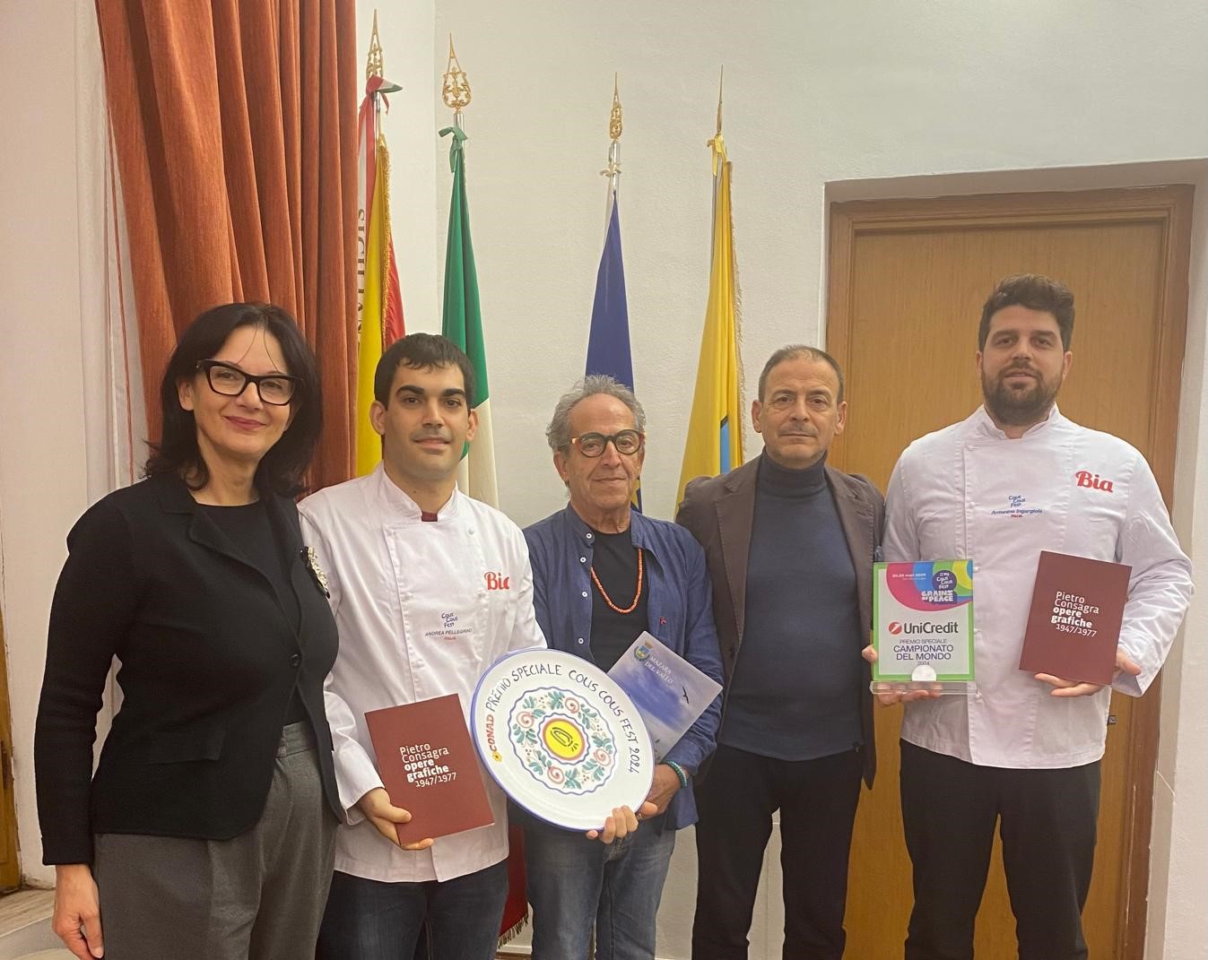 Gli chef che hanno rappresentato l'Italia al Cous Cous Fest in visita al Comune