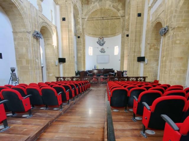 Sala consiliare, ex chiesa del Carmine